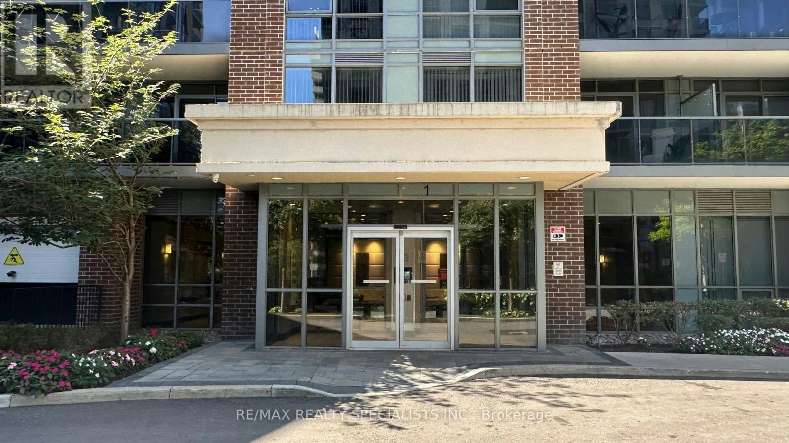 612-1 Michael Power Place, Toronto, ON, M9A 0A1 - 2