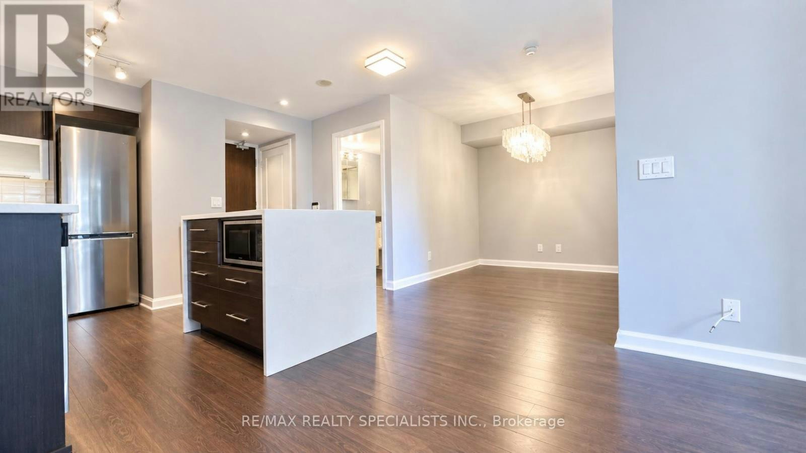 612-1 Michael Power Place, Toronto, ON, M9A 0A1 - 6