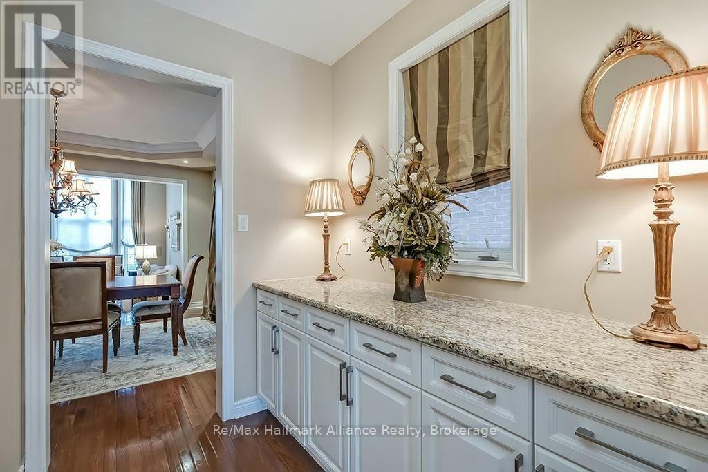 1510 Craigleith Road, Oakville, ON, L6H 7W3 - 11