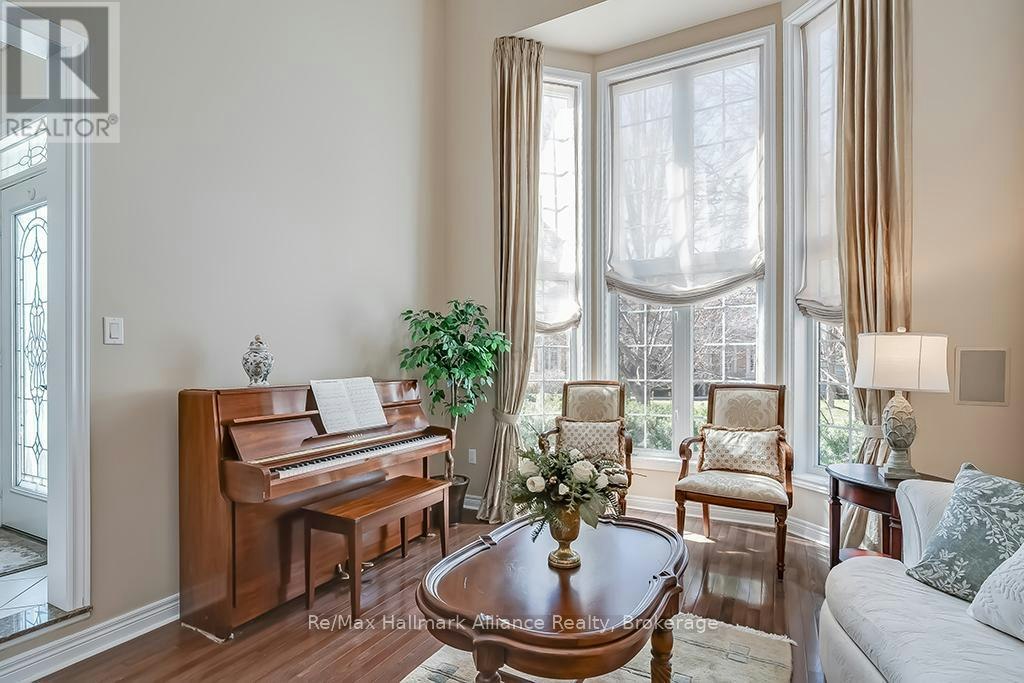 1510 Craigleith Road, Oakville, ON, L6H 7W3 - 3
