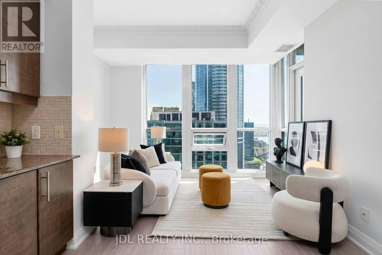 4006-16 Harbour Street, Toronto, ON, M5J 2Z7