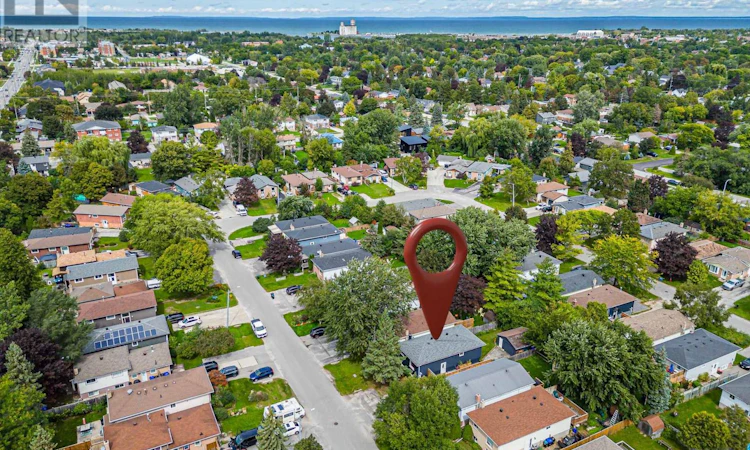 47 Courtice Crescent