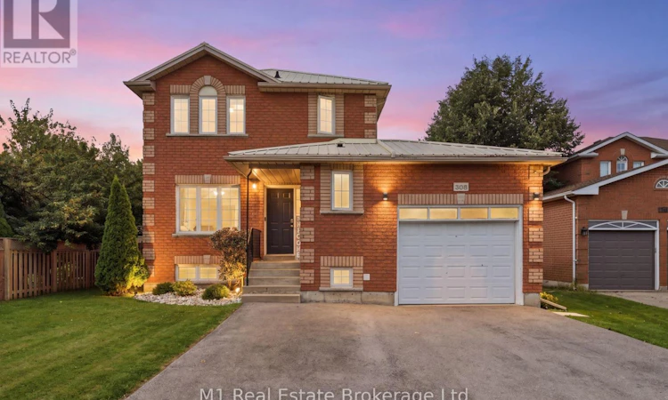 308 Daniel Crescent