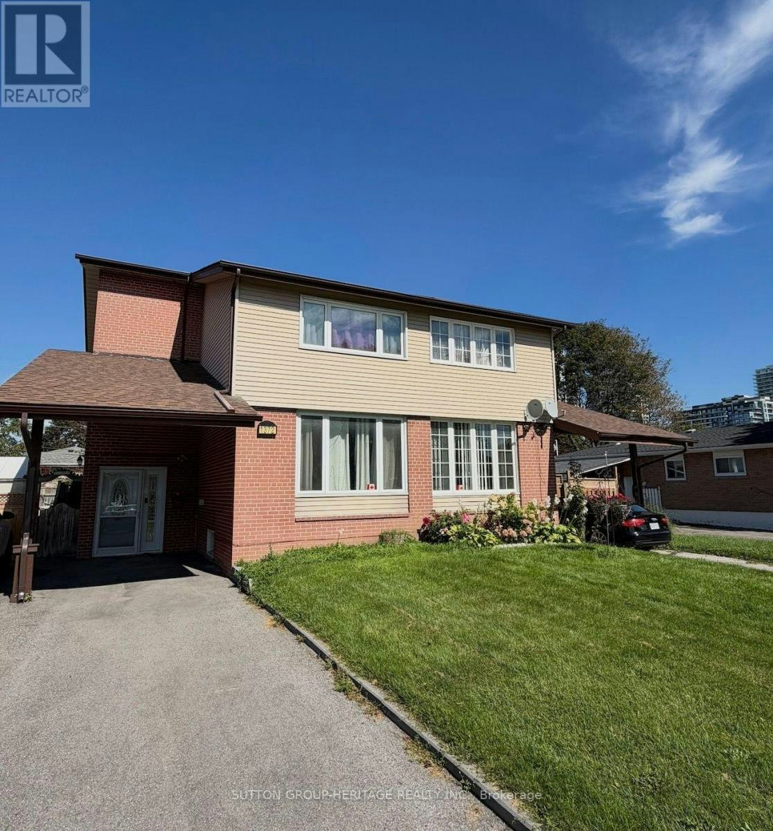 ONLY-UPPER 1372 Level Tatra Drive, Pickering, ON, L1W 1K6