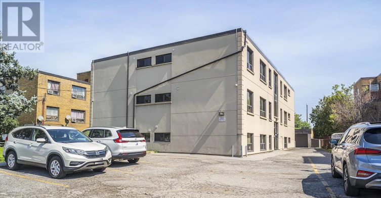 1A-2637 Keele Street, Toronto, ON, M6L 2P2 - 4