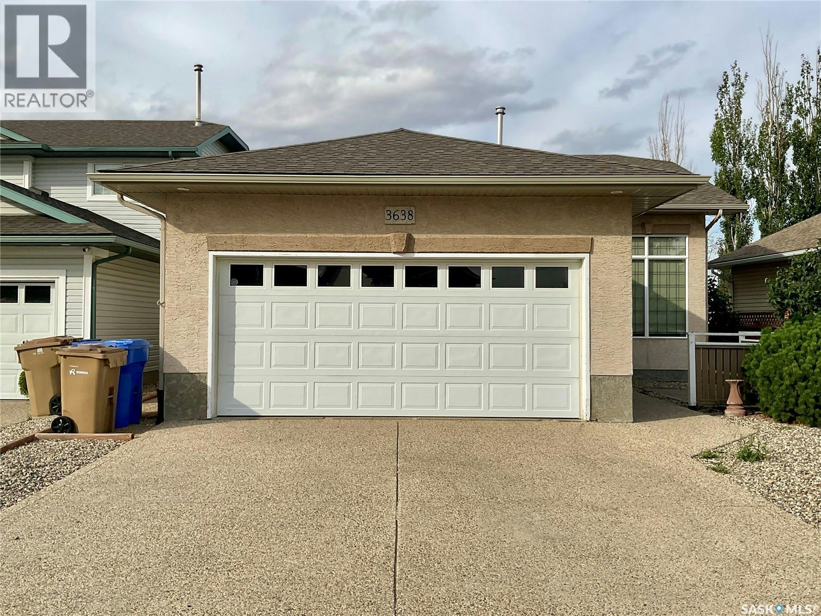 3638 Hammstrom Way E, Regina, SK, S4N 7N9