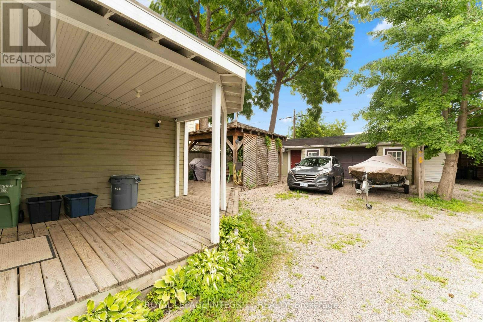 2-258 Cathcart Street, Ottawa, ON, K1N 5C3 - 32