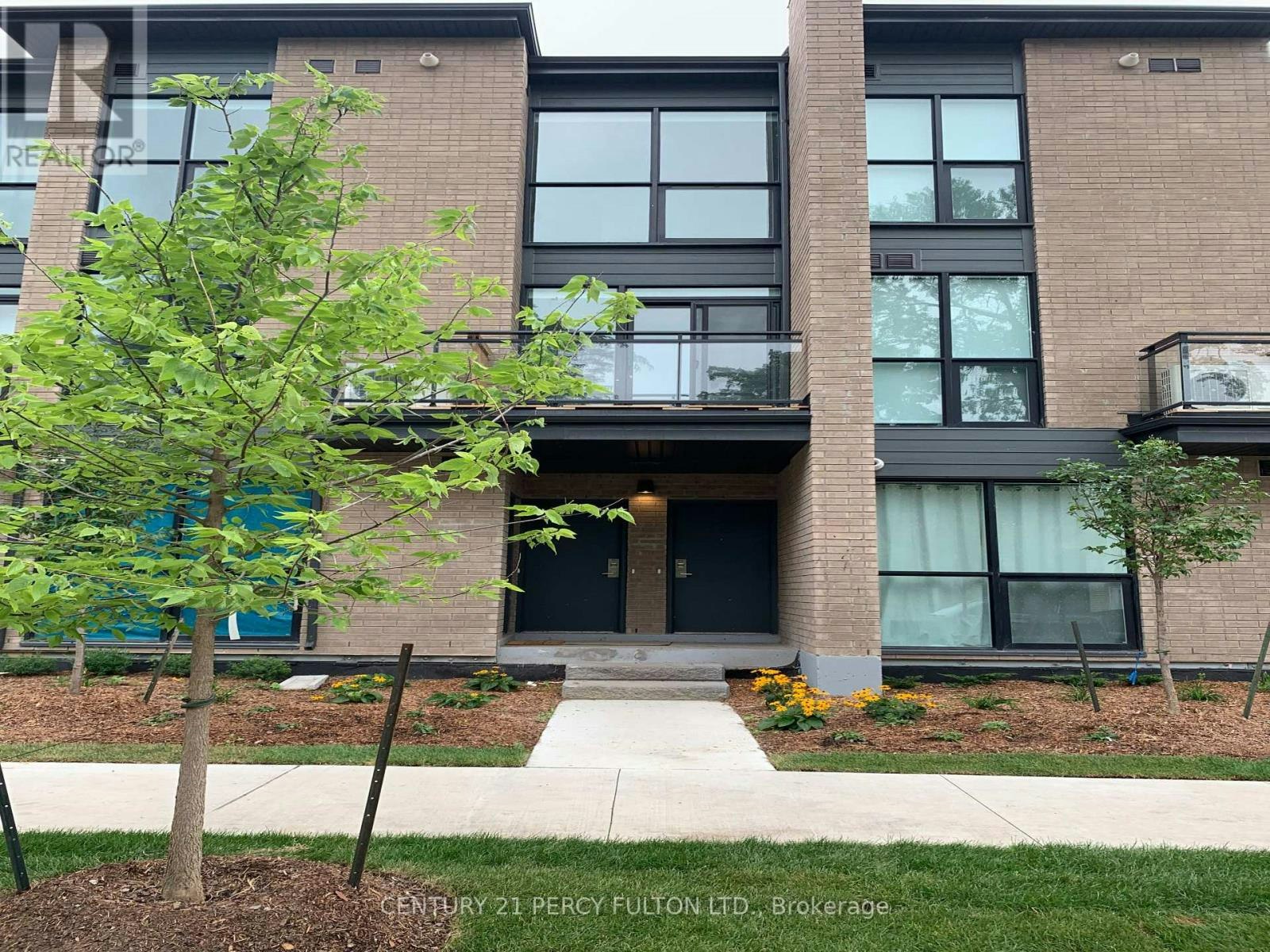 9B Falaise Road, Toronto, ON, M1E 3B6 - 2