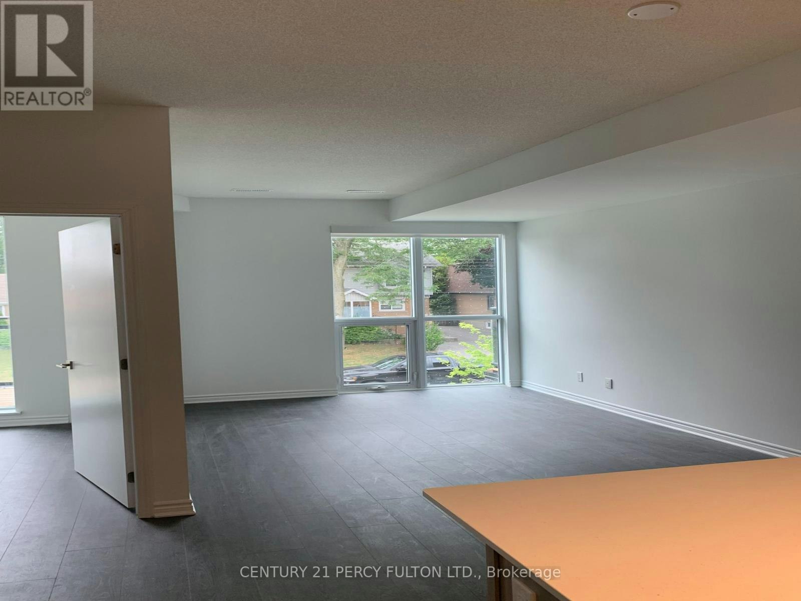 9B Falaise Road, Toronto, ON, M1E 3B6 - 4