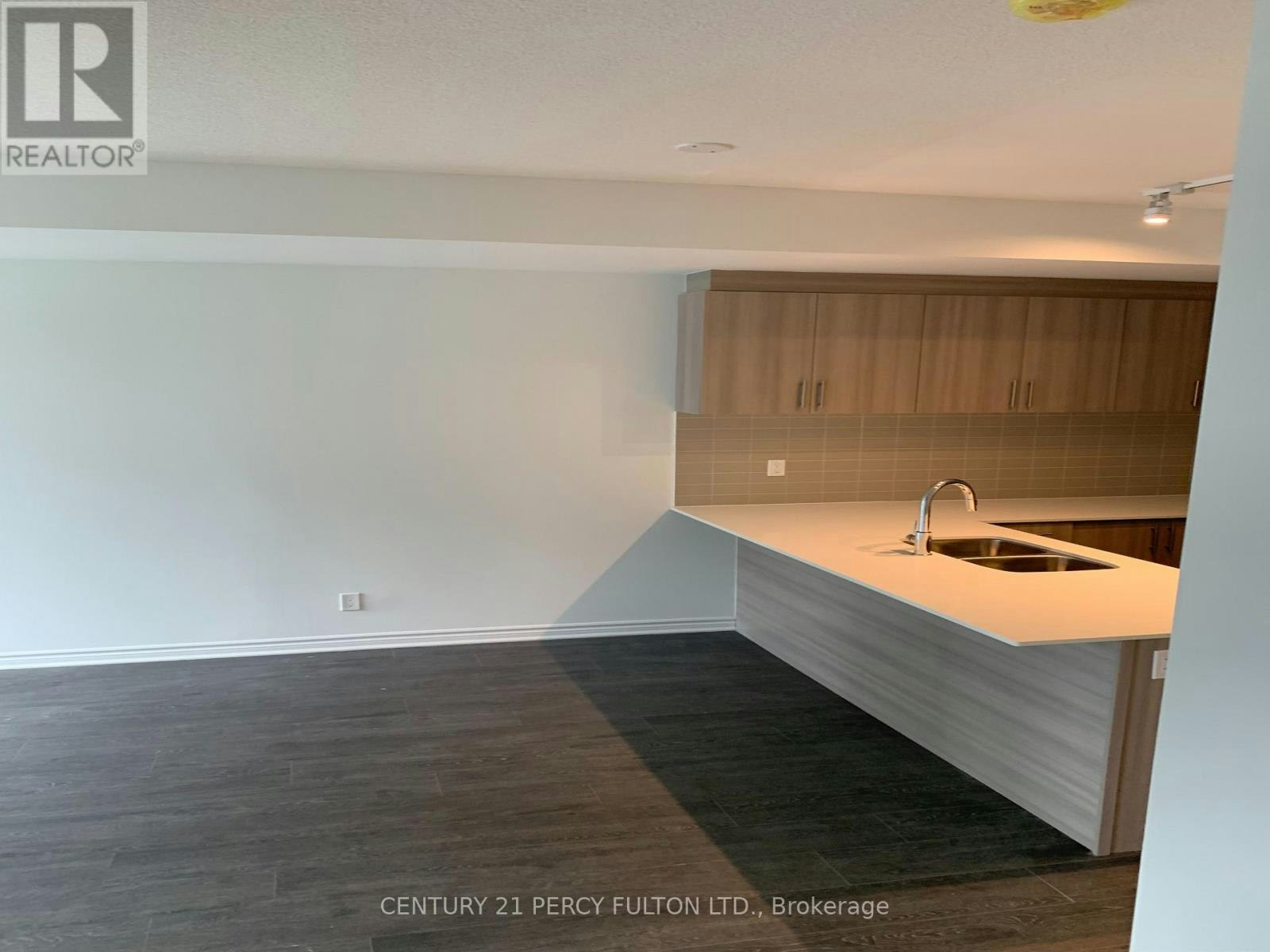 9B Falaise Road, Toronto, ON, M1E 3B6 - 9