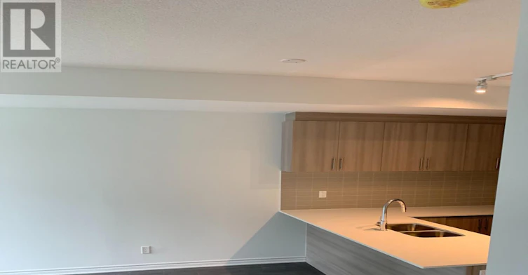 9B Falaise Road, Toronto, ON, M1E 3B6 - 9