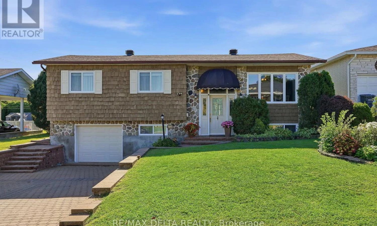 583 Theriault Street