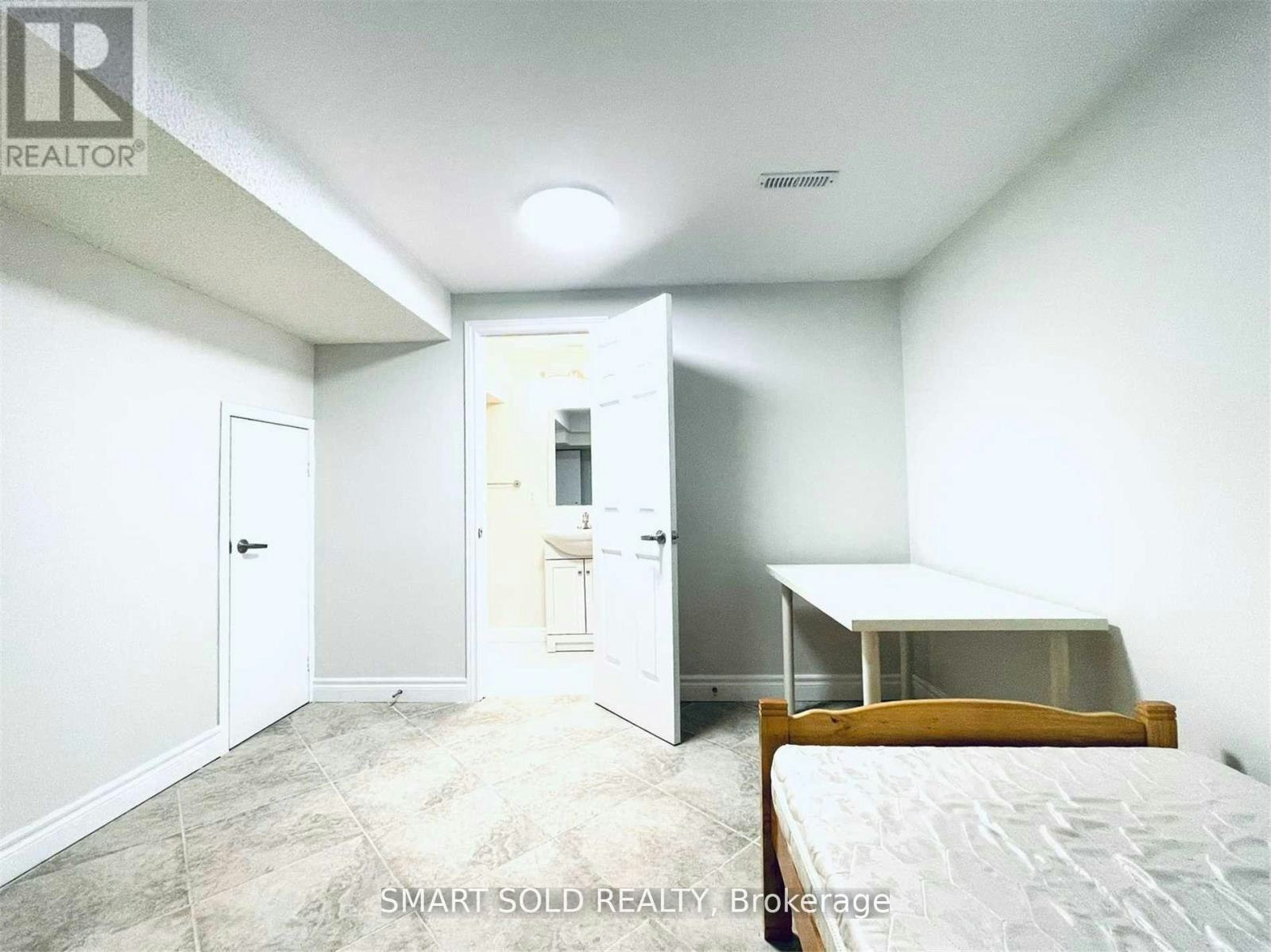 BSMT-34 Chapeltown Crescent, Toronto, ON, M1W 3A7 - 8