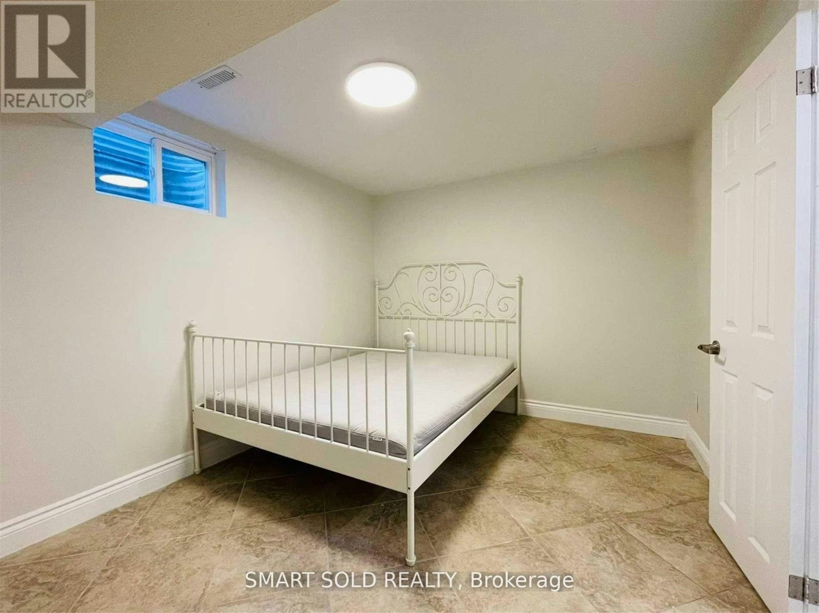 BSMT-34 Chapeltown Crescent, Toronto, ON, M1W 3A7 - 4