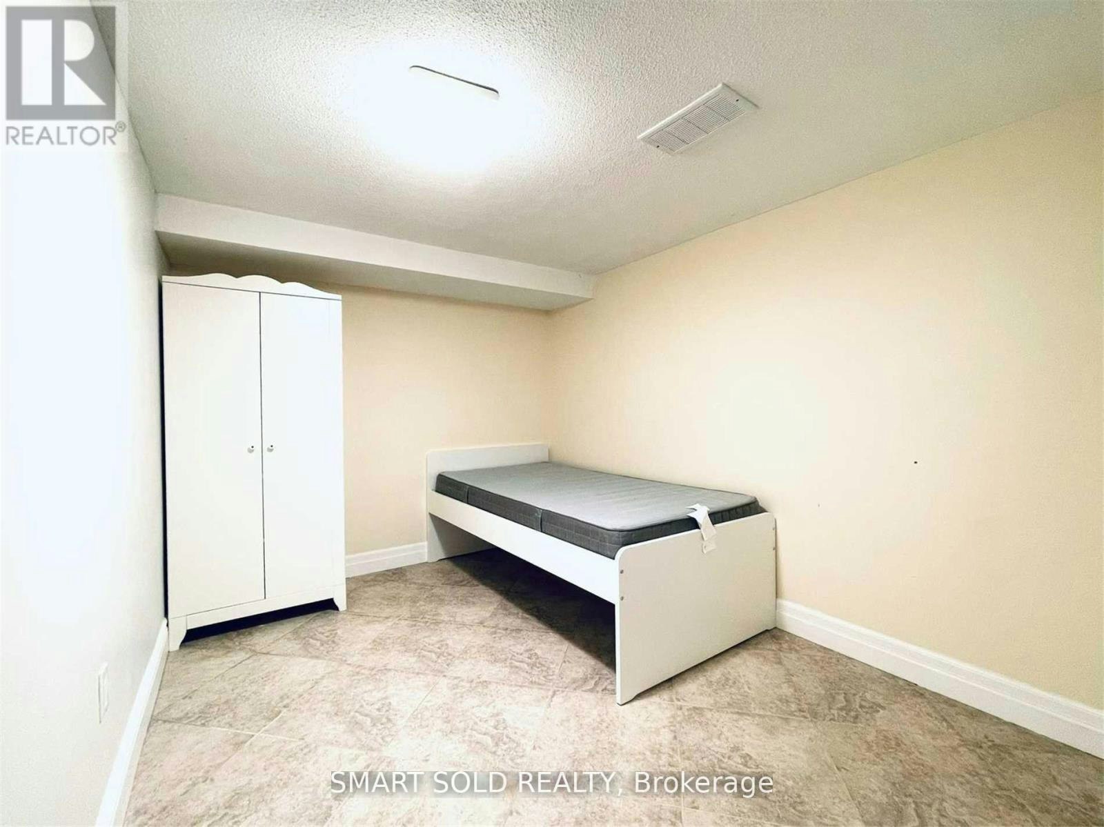 BSMT-34 Chapeltown Crescent, Toronto, ON, M1W 3A7 - 9