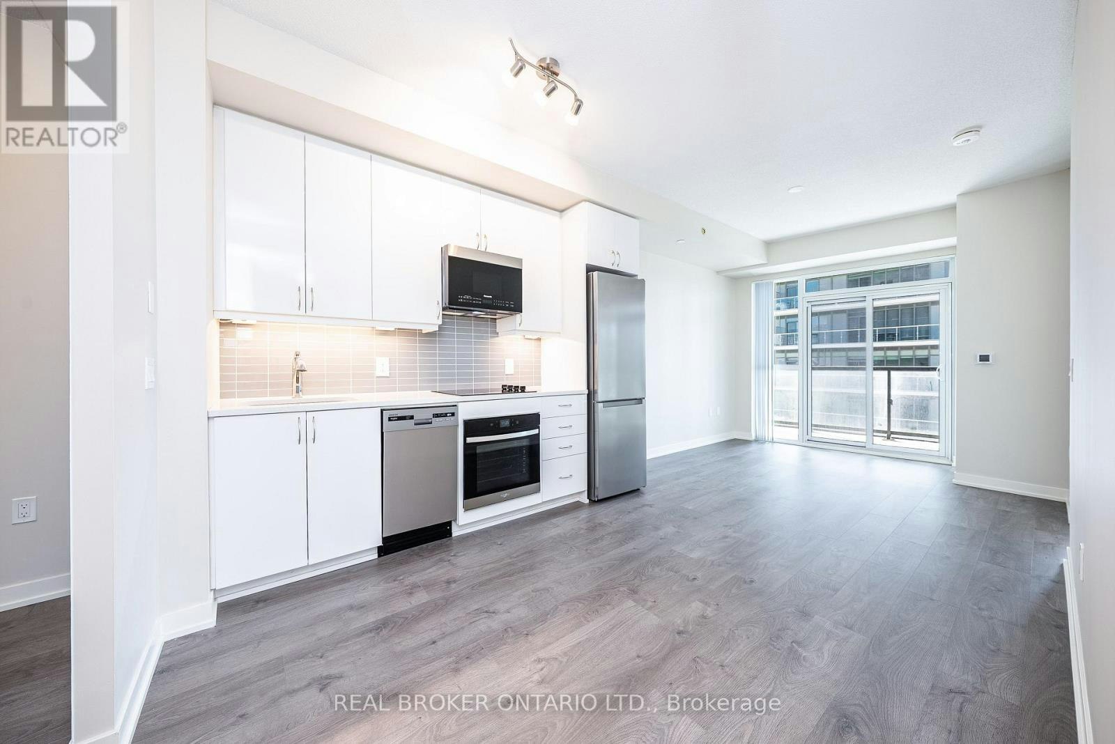 1707-38 Annie Craig Drive, Toronto, ON, M8V 0G9