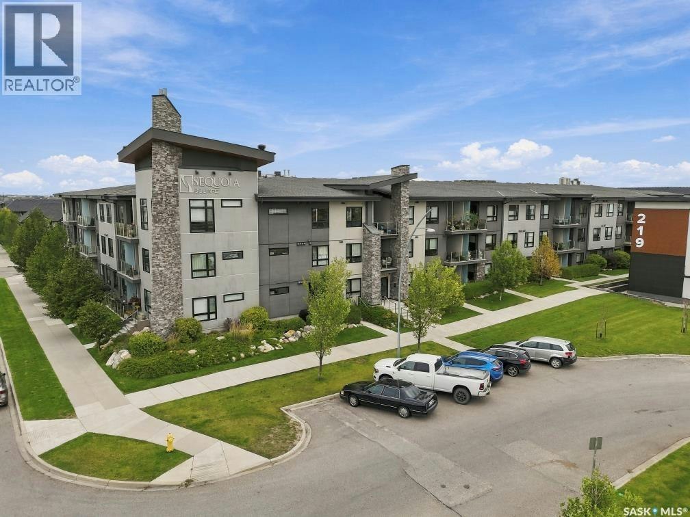 220-223 Evergreen Square, Saskatoon, SK, S7W 0W2