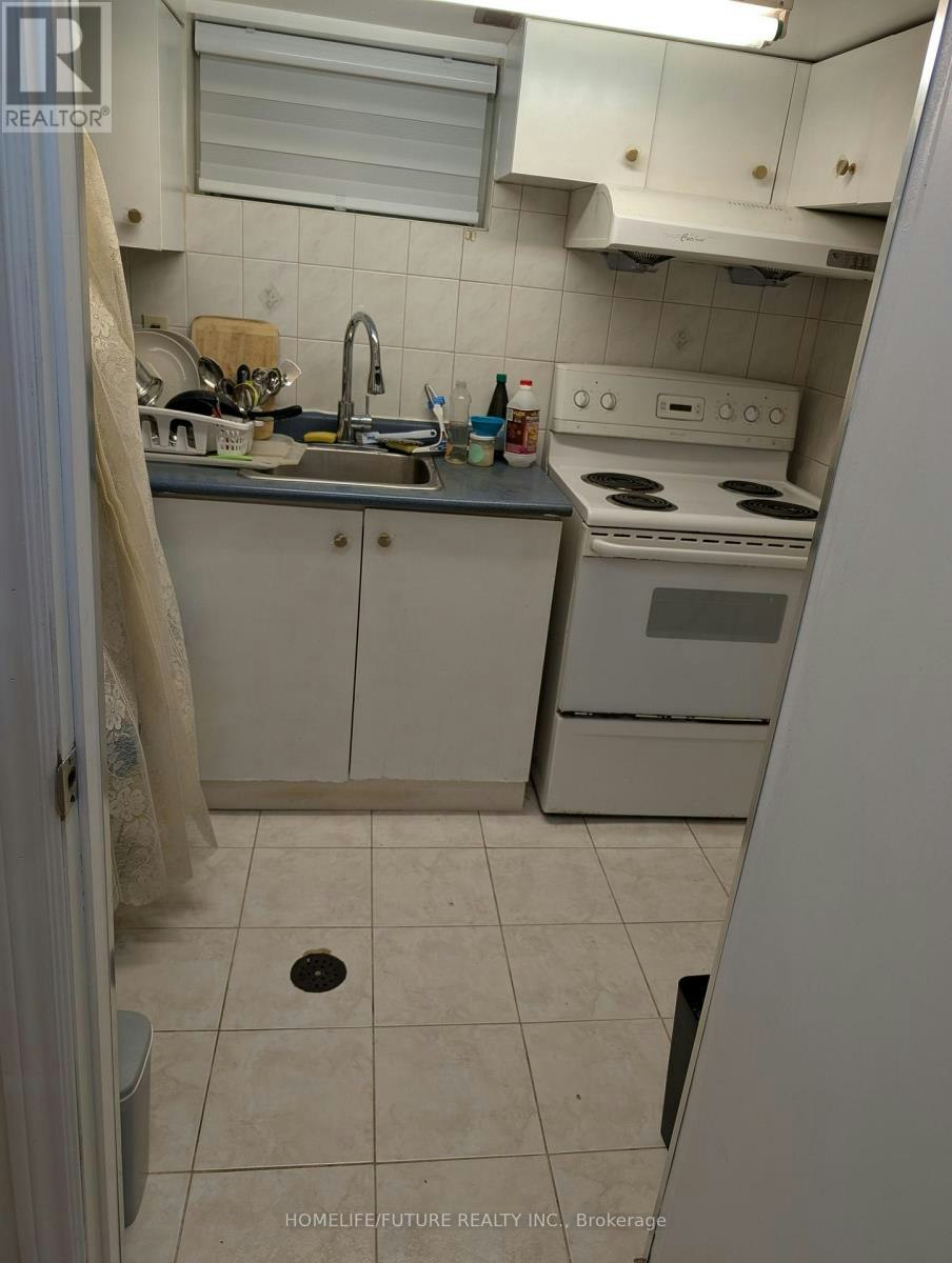 BSMT-155 Mammoth Hall Trail, Toronto, ON, M1B 1P8 - 3