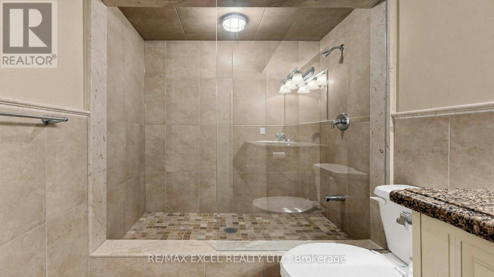 BSMT-38 May Avenue, Richmond Hill, ON, L4C 3S6 - 31