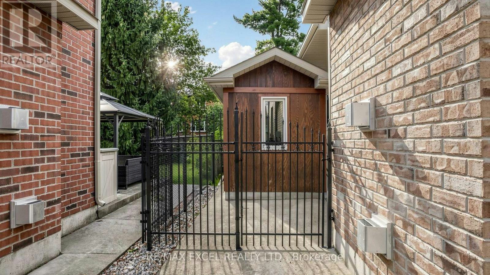 BSMT-38 May Avenue, Richmond Hill, ON, L4C 3S6 - 42