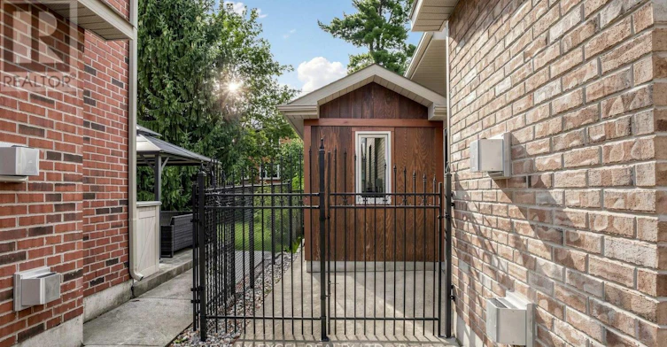 BSMT-38 May Avenue, Richmond Hill, ON, L4C 3S6 - 42