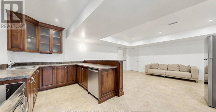 BSMT-38 May Avenue, Richmond Hill, ON, L4C 3S6 - 15
