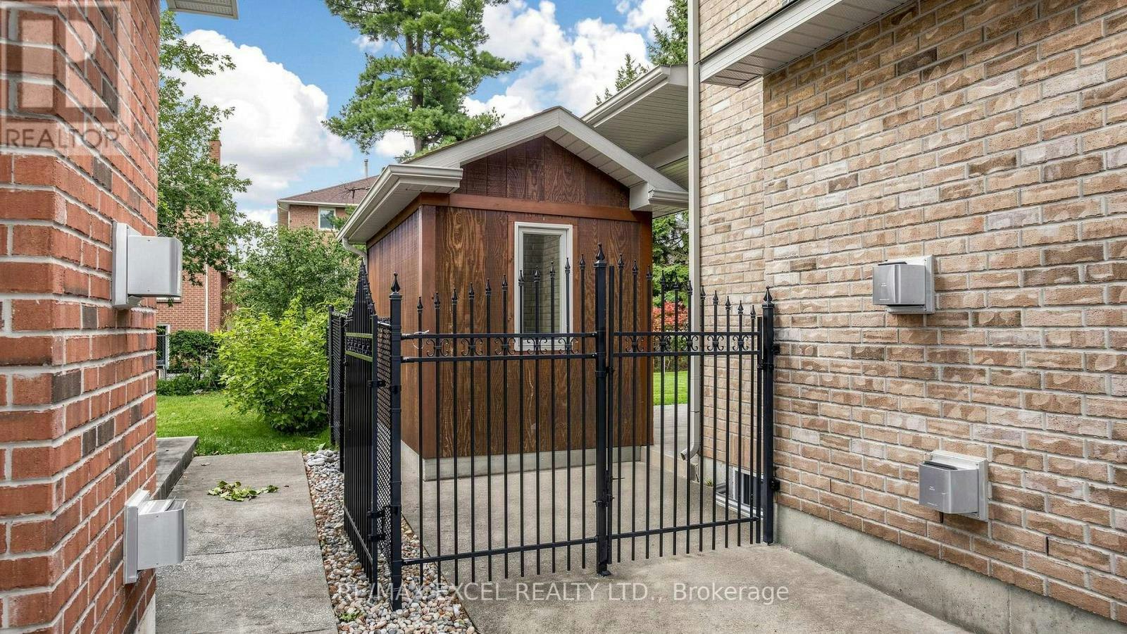 BSMT-38 May Avenue, Richmond Hill, ON, L4C 3S6 - 43