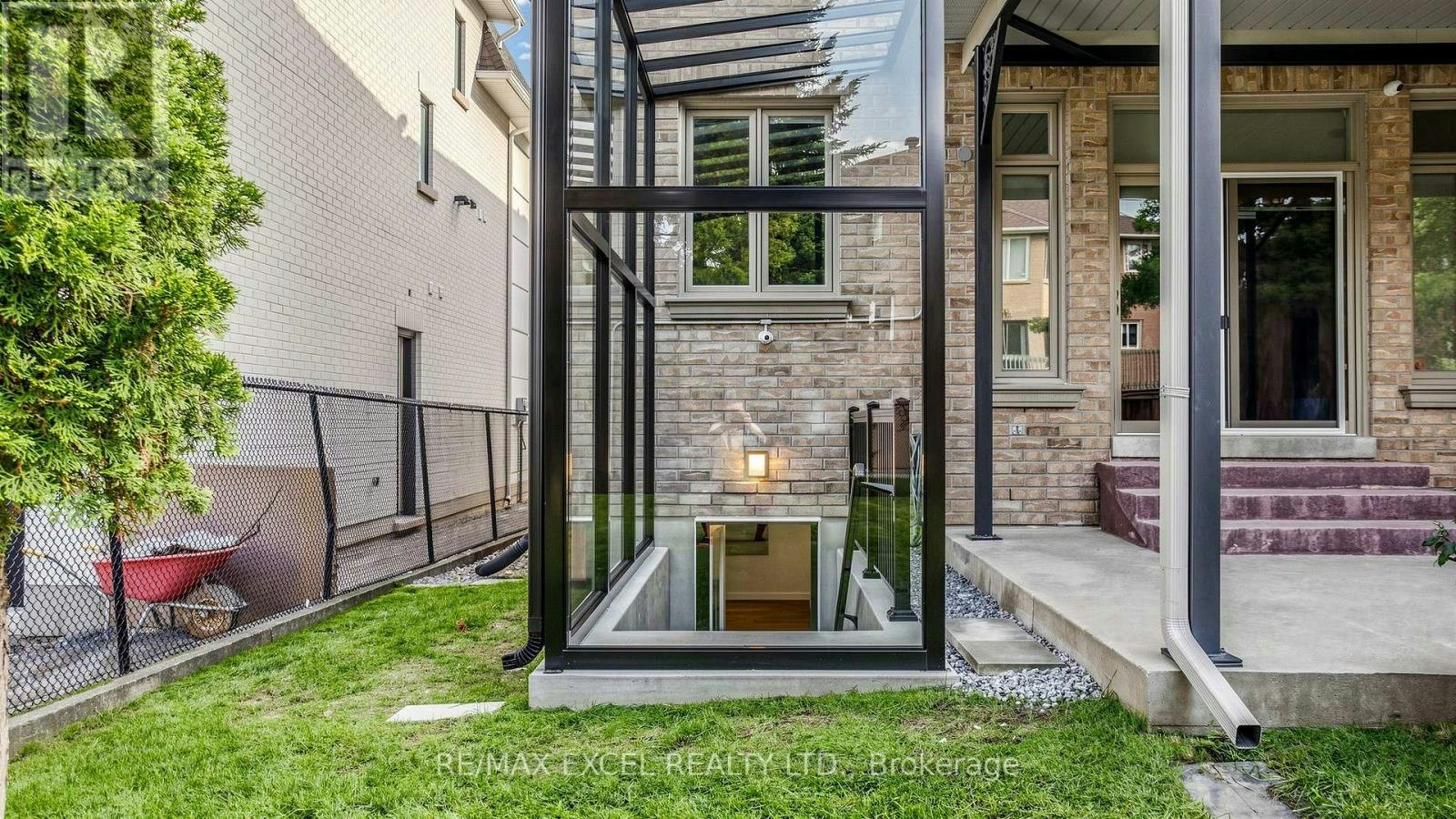 BSMT-38 May Avenue, Richmond Hill, ON, L4C 3S6 - 40