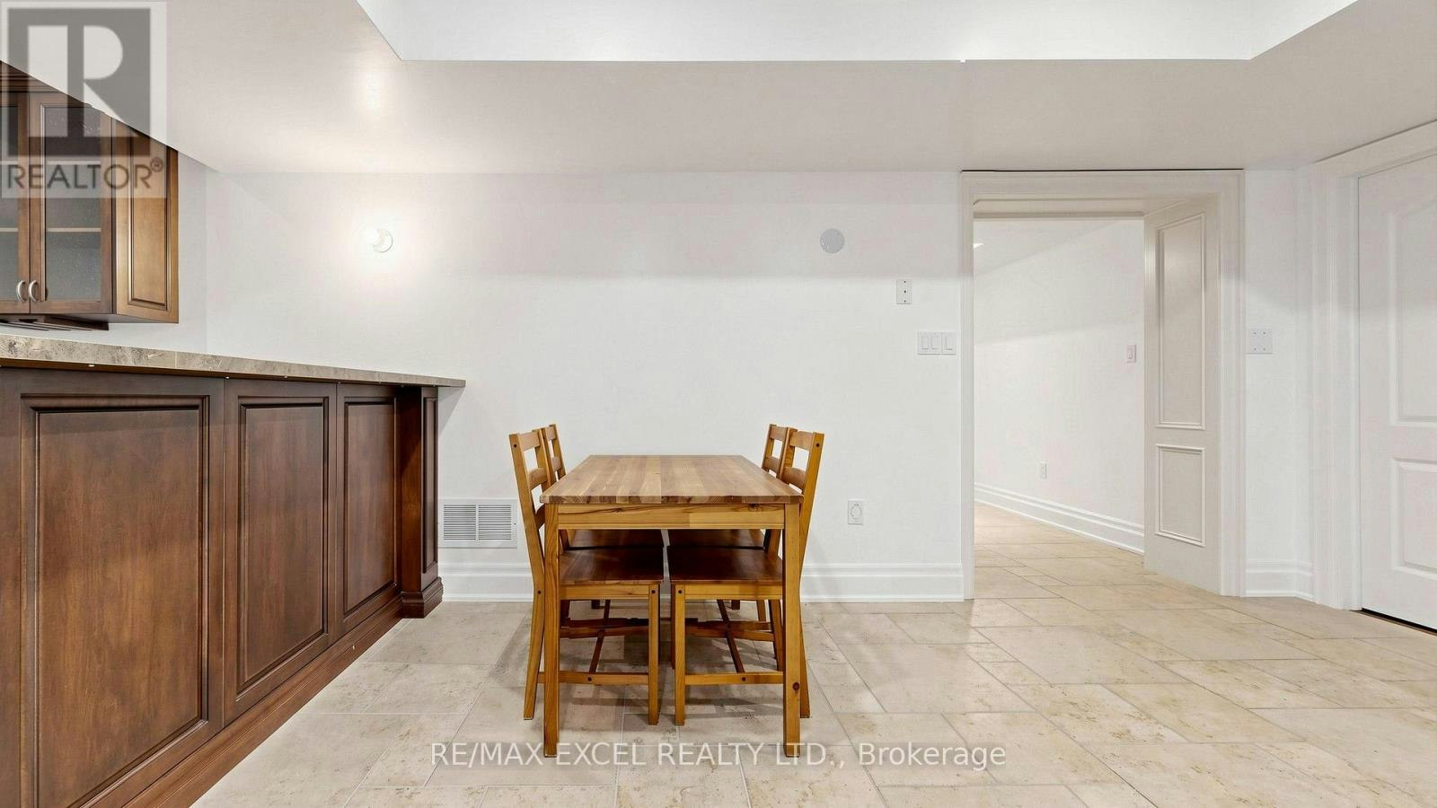 BSMT-38 May Avenue, Richmond Hill, ON, L4C 3S6 - 9