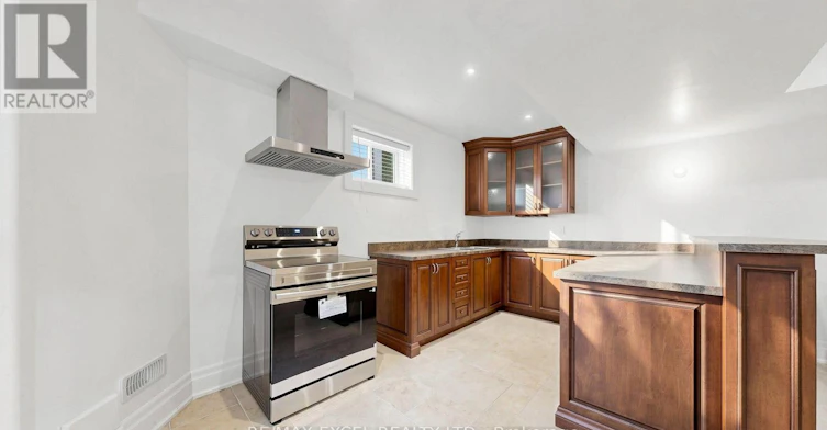 BSMT-38 May Avenue, Richmond Hill, ON, L4C 3S6 - 13