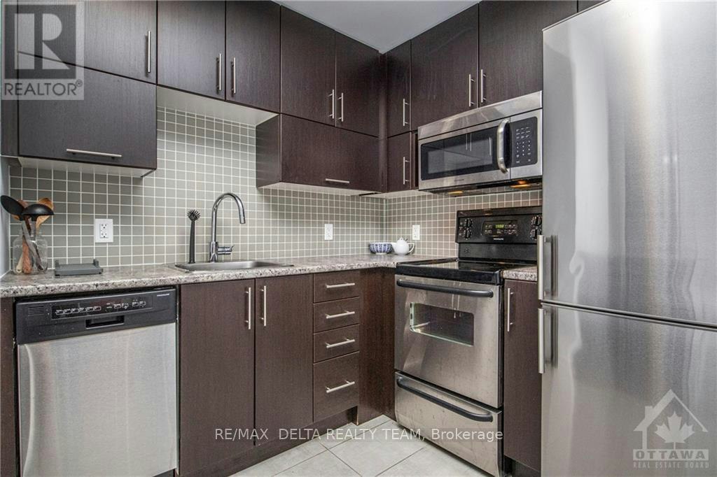 810-179 Metcalfe Street, Ottawa, ON, K2P 0W1 - 12