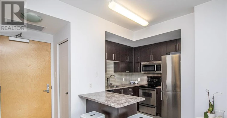 810-179 Metcalfe Street, Ottawa, ON, K2P 0W1 - 7