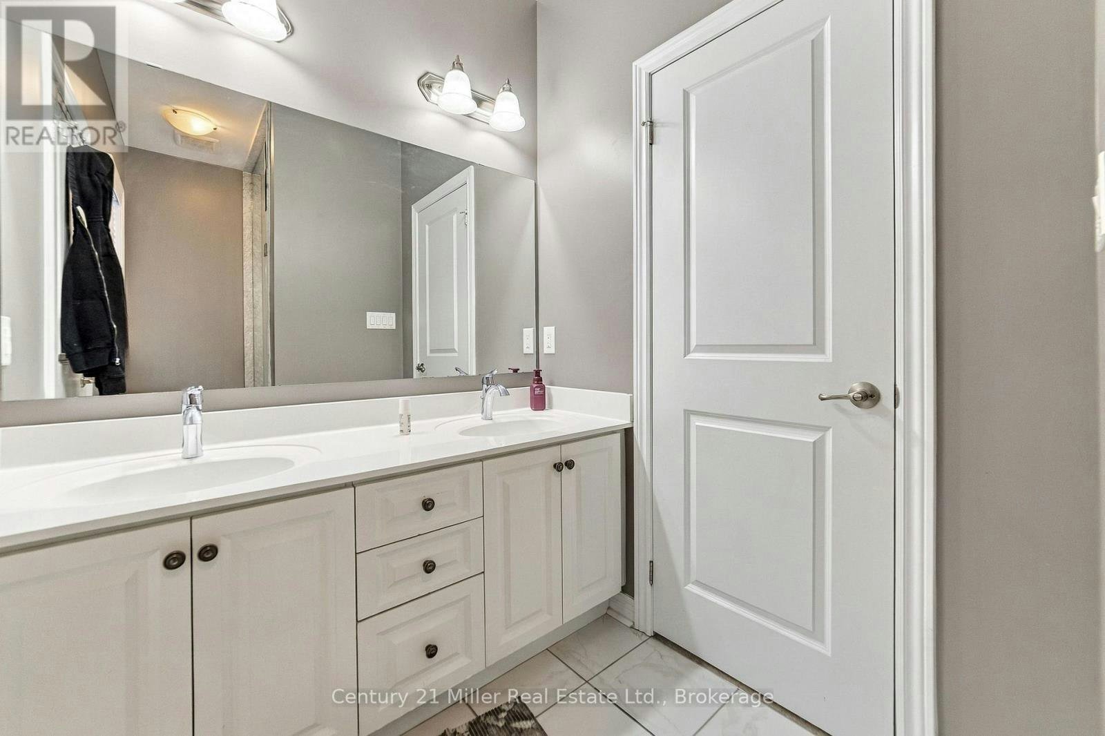 3196 Ernest Appelbe Boulevard, Oakville, ON, L6H 7C3 - 16