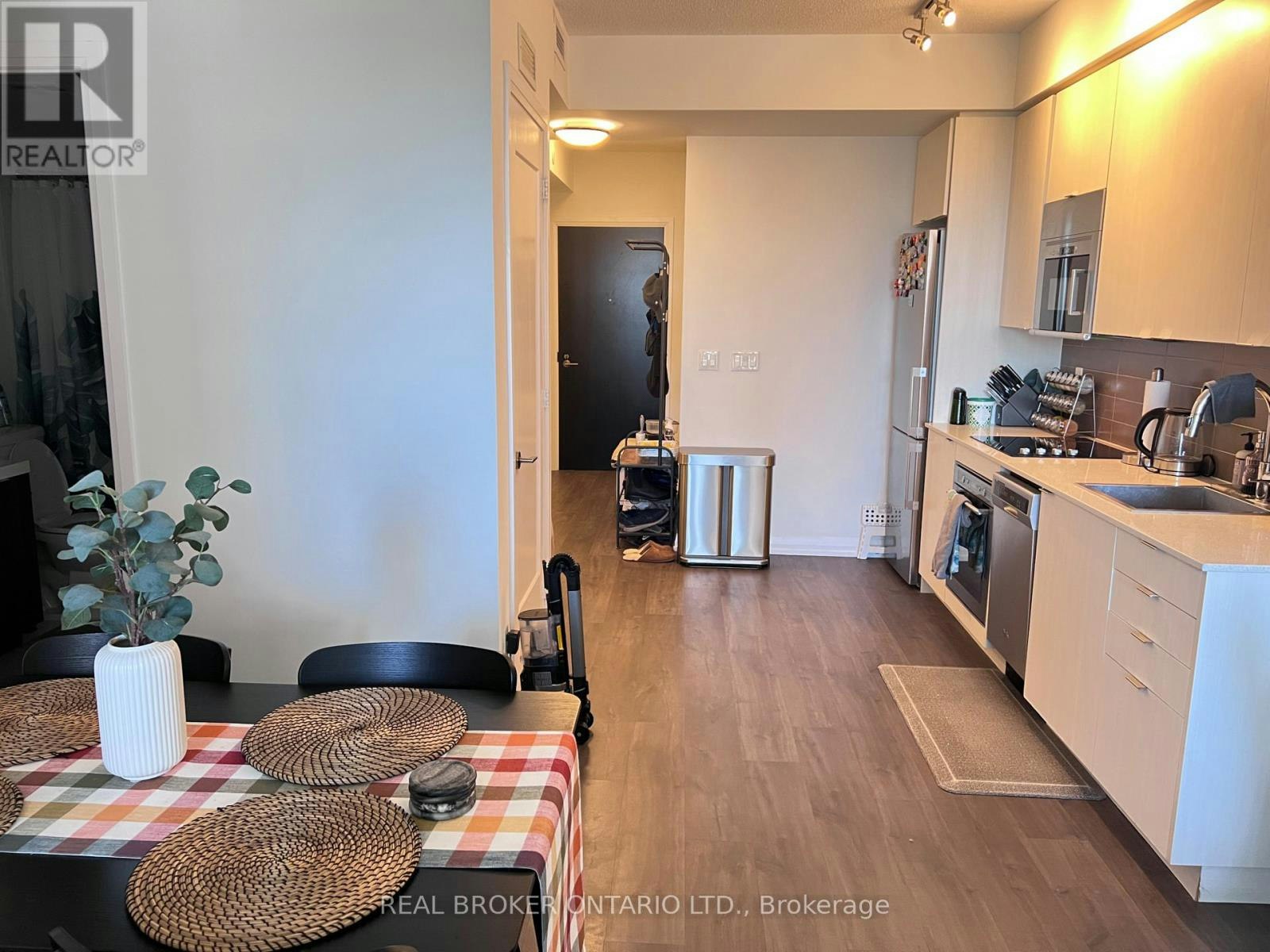 1207-101 Erskine Avenue, Toronto, ON, M4P 0C5 - 4