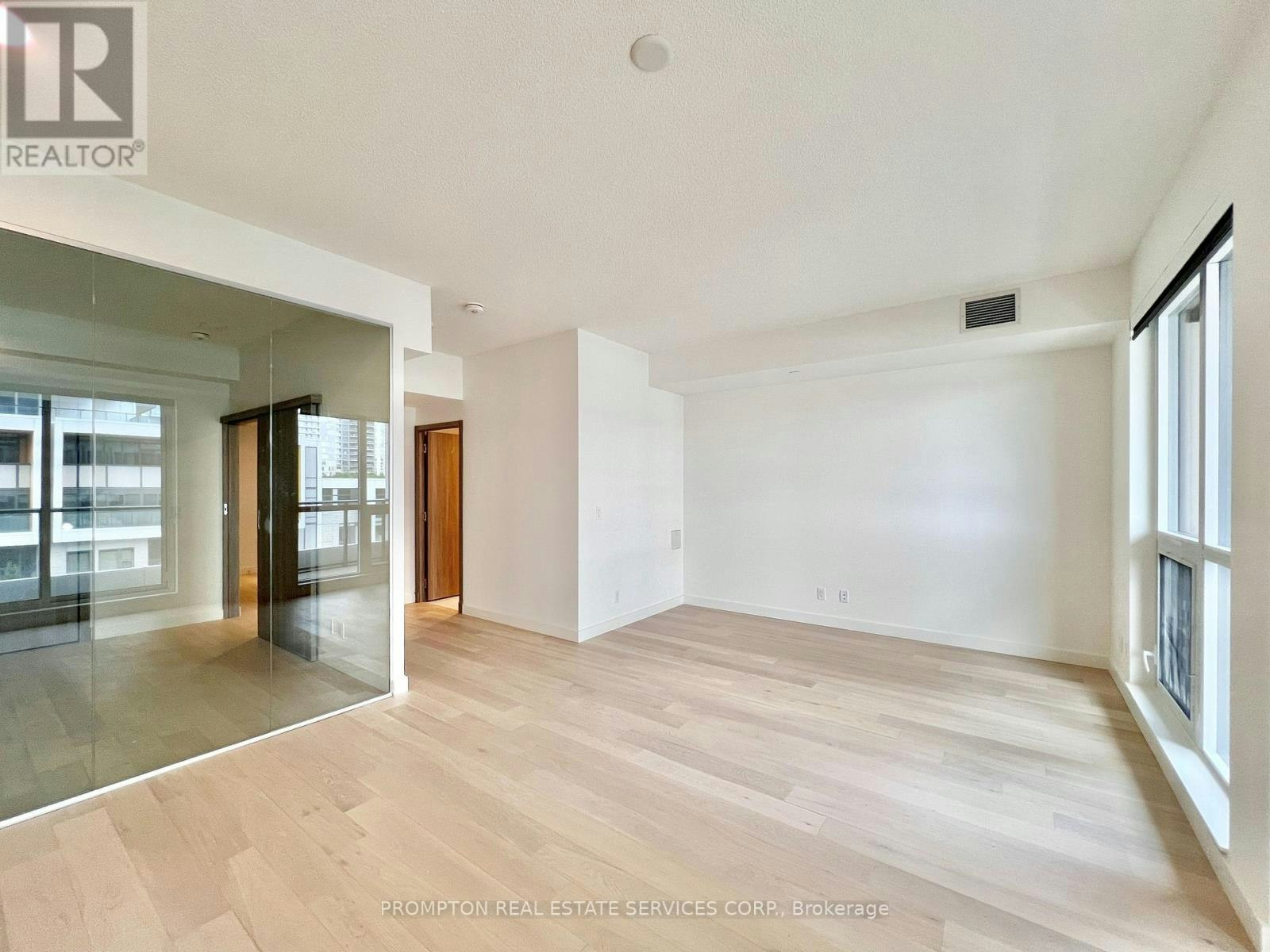 V316-27 Mcmahon Drive, Toronto, ON, M2K 0J2 - 3