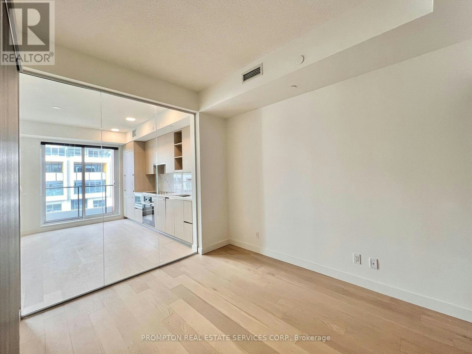 V316-27 Mcmahon Drive, Toronto, ON, M2K 0J2 - 10