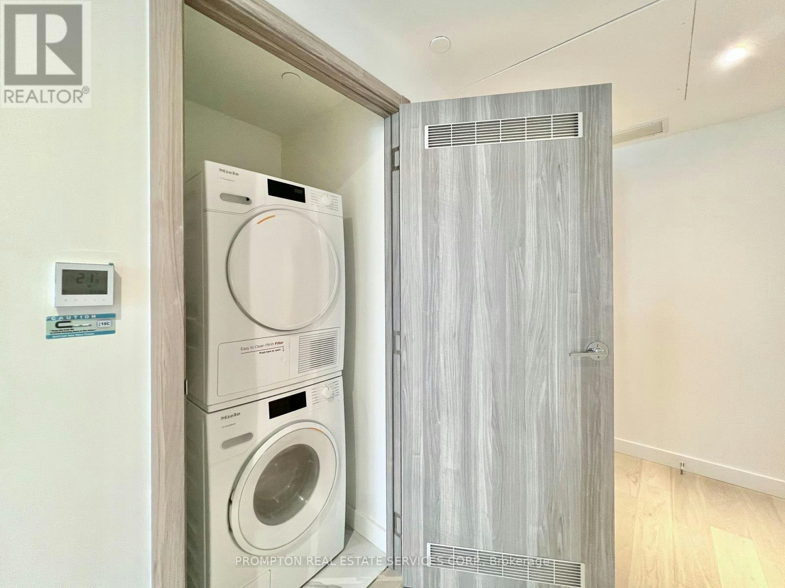 V316-27 Mcmahon Drive, Toronto, ON, M2K 0J2 - 32