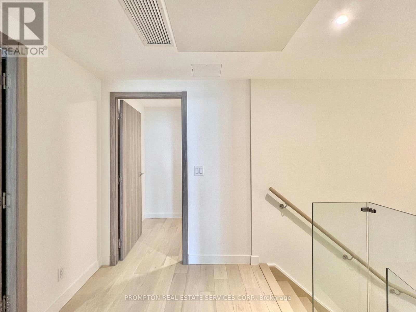 V316-27 Mcmahon Drive, Toronto, ON, M2K 0J2 - 27