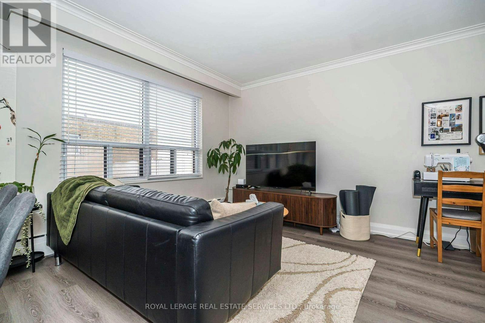 11-2637 Keele Street, Toronto, ON, M6L 2P2 - 18