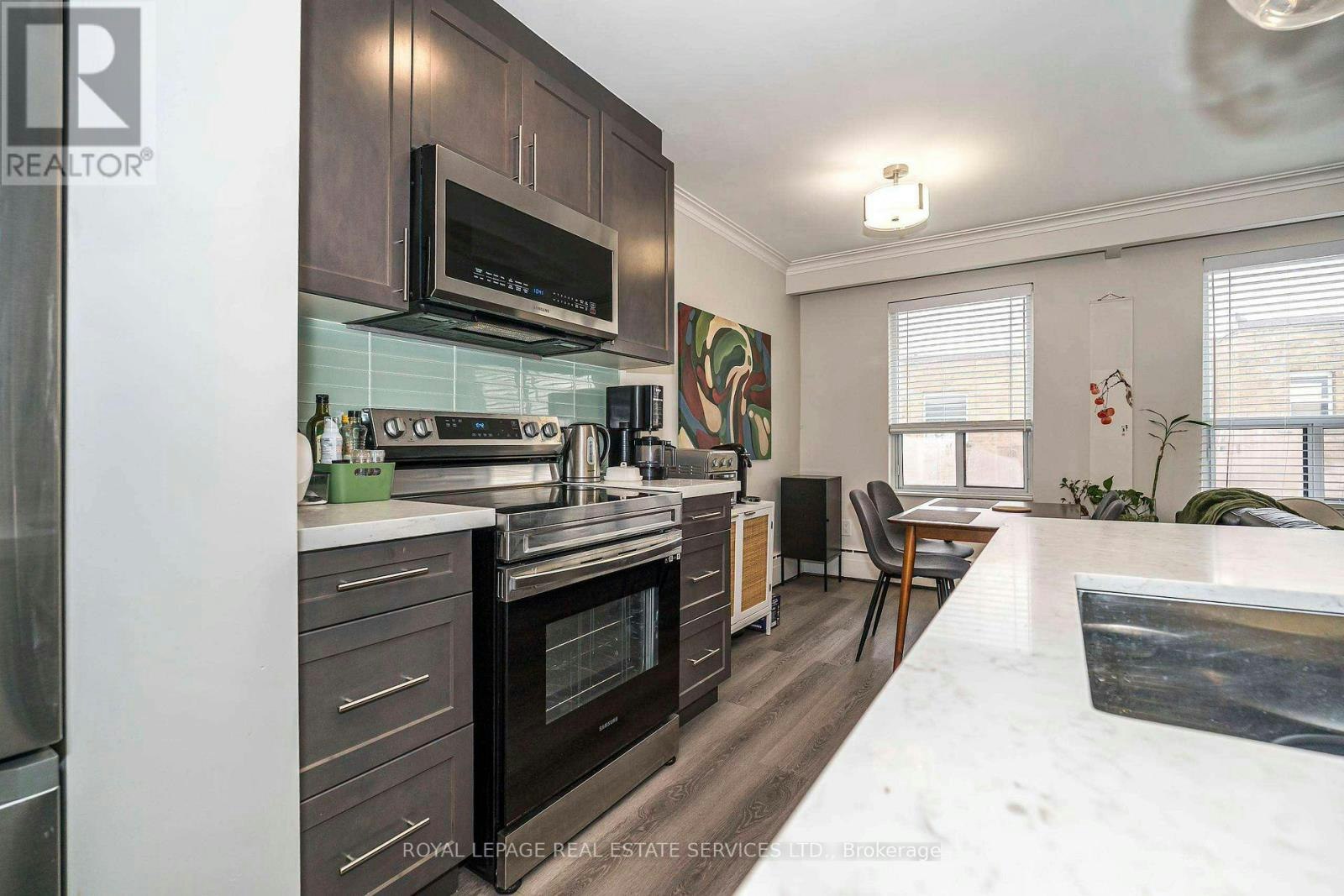 11-2637 Keele Street, Toronto, ON, M6L 2P2 - 23