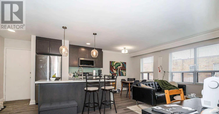11-2637 Keele Street, Toronto, ON, M6L 2P2 - 11