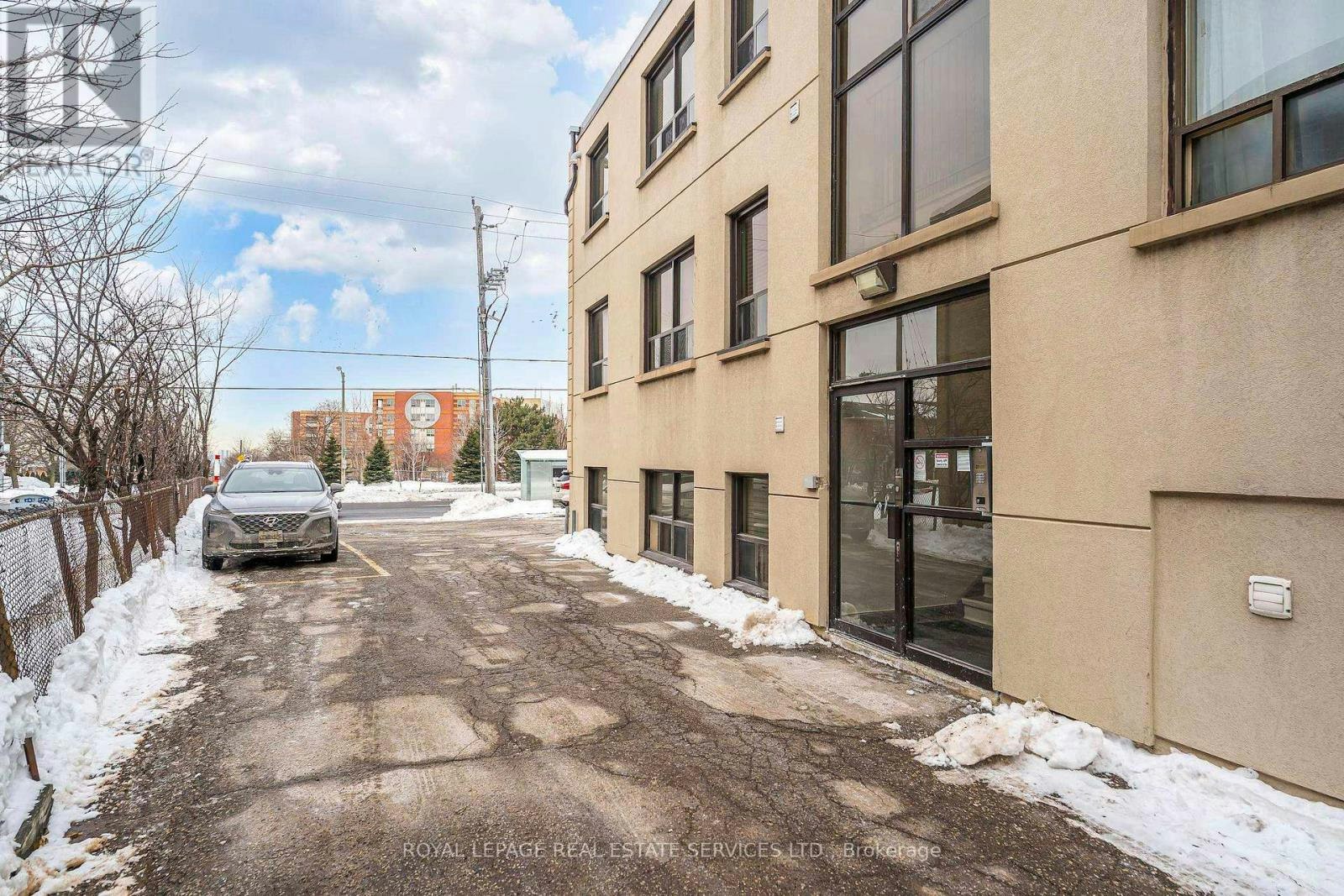 11-2637 Keele Street, Toronto, ON, M6L 2P2 - 7