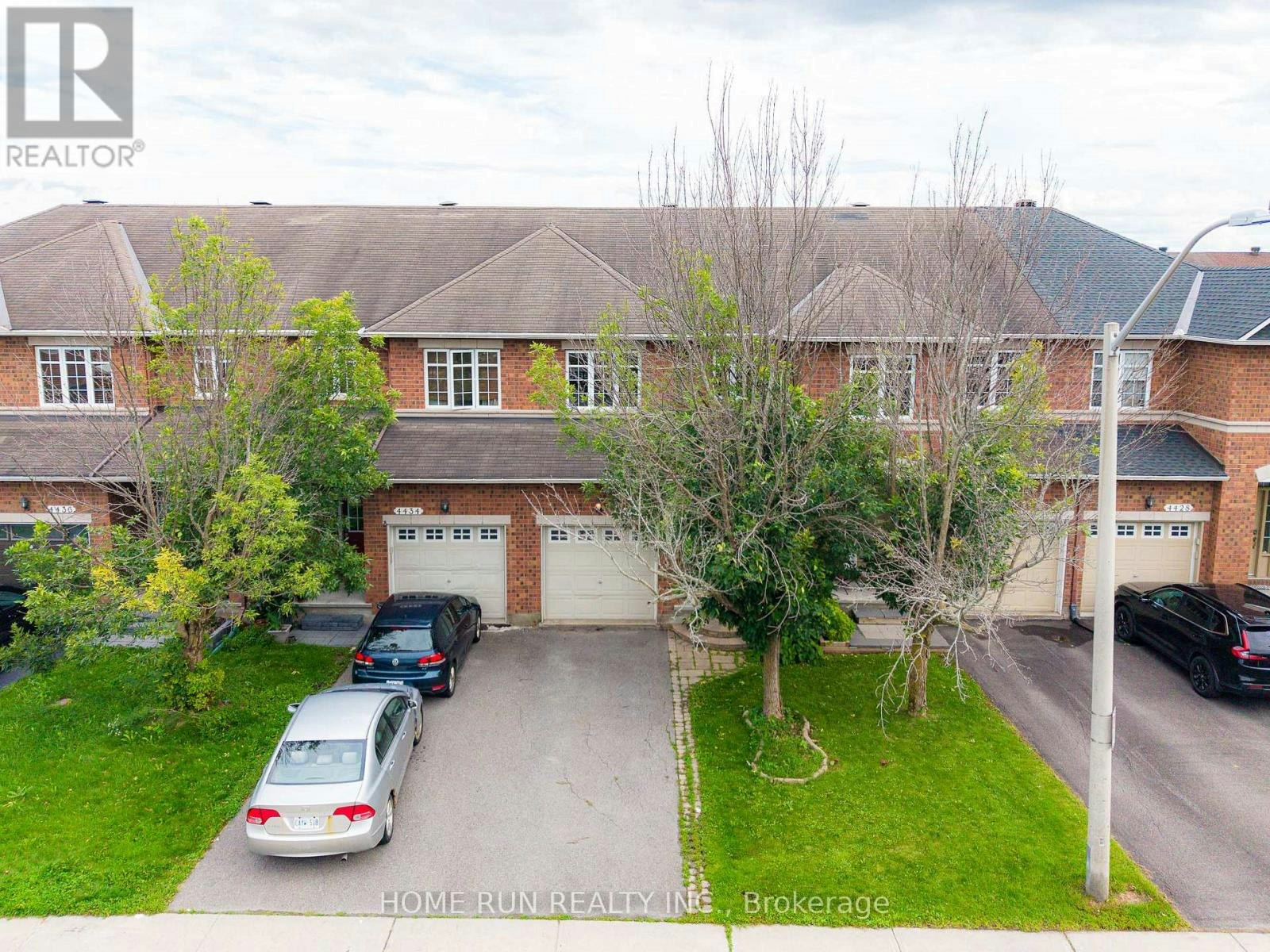 4432 Goldeneye Way, Ottawa, ON, K1V 2J3
