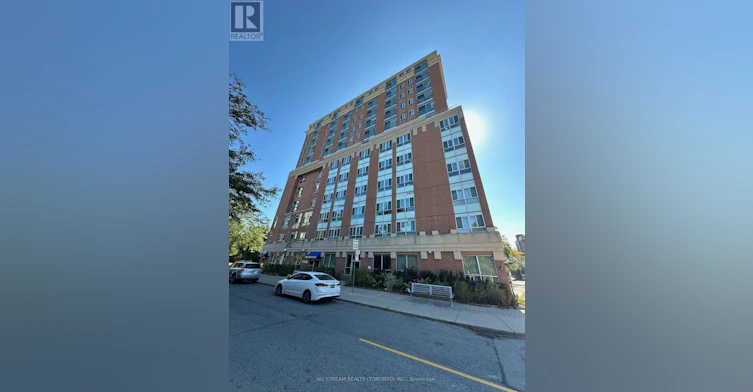 910-15 Maplewood Avenue, Toronto, ON, M6C 4B4