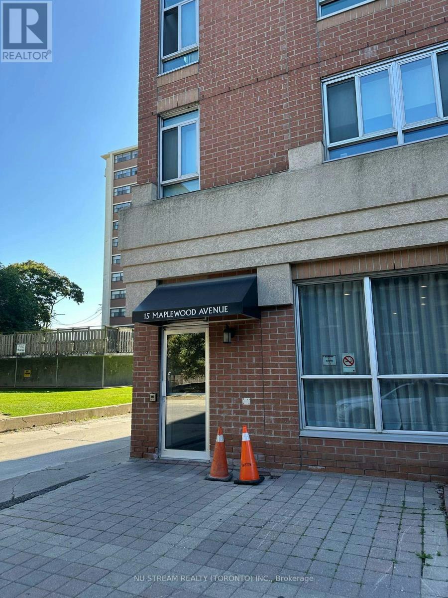 910-15 Maplewood Avenue, Toronto, ON, M6C 4B4 - 2
