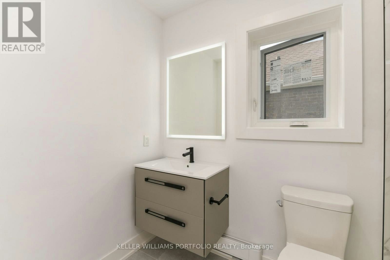 4-269 Donlands Avenue, Toronto, ON, M4J 3R5 - 22