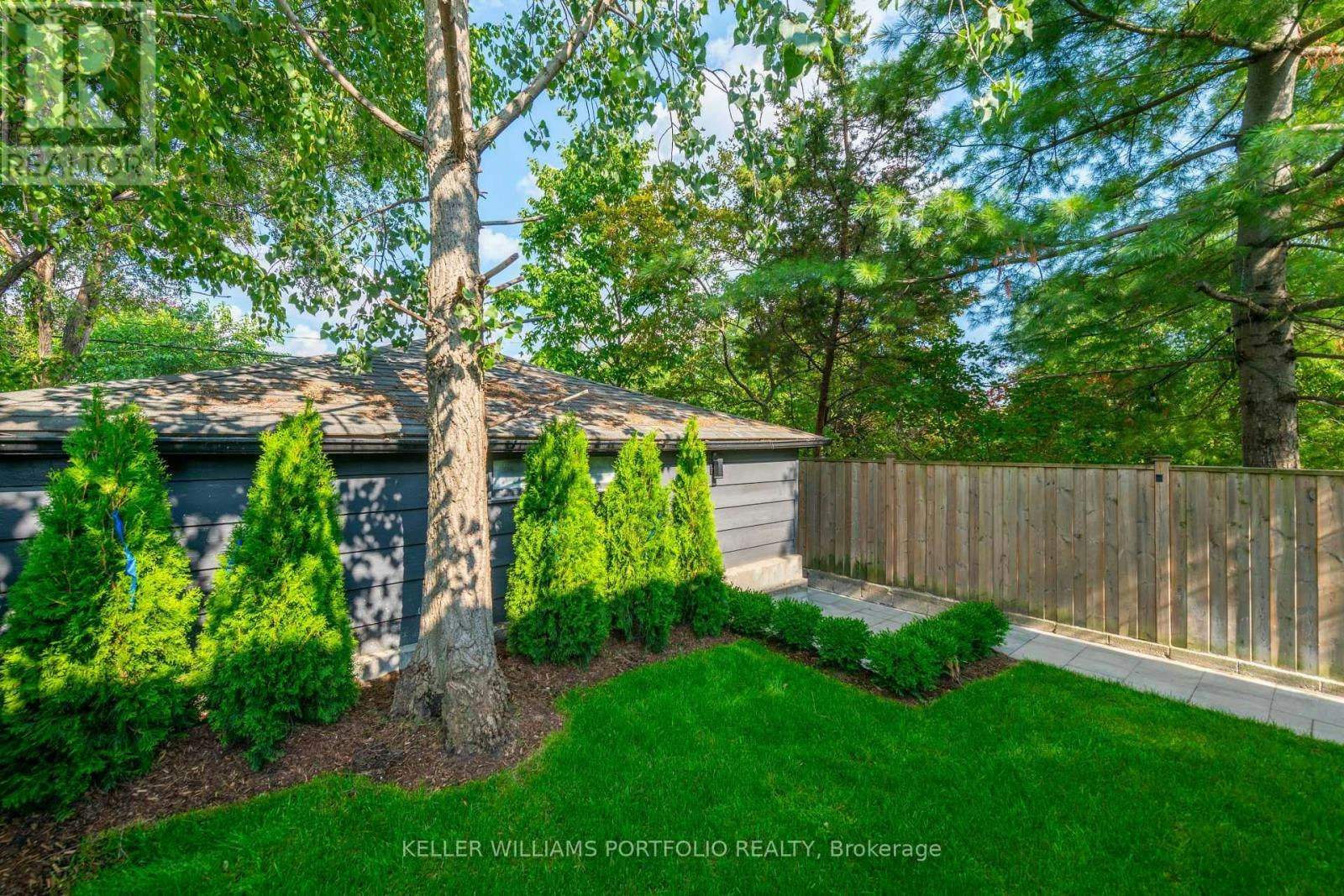 4-269 Donlands Avenue, Toronto, ON, M4J 3R5 - 33