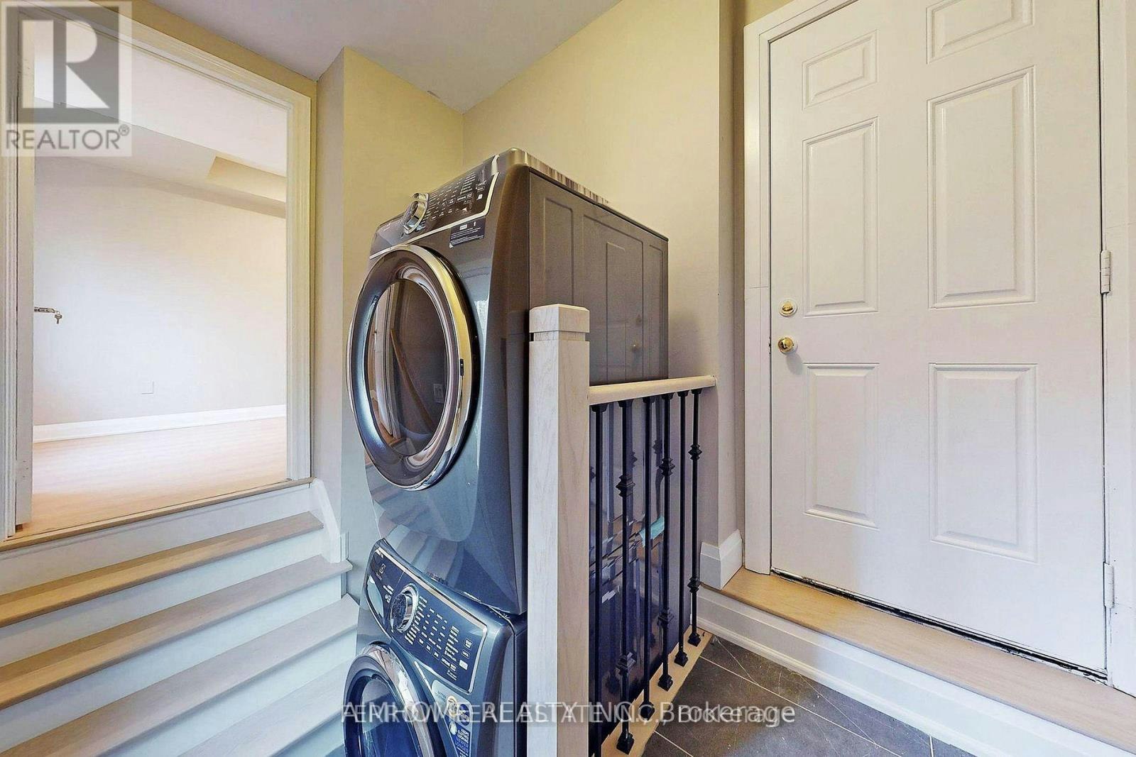 35-15 Old Colony Road, Richmond Hill, ON, L4E 4L5 - 23