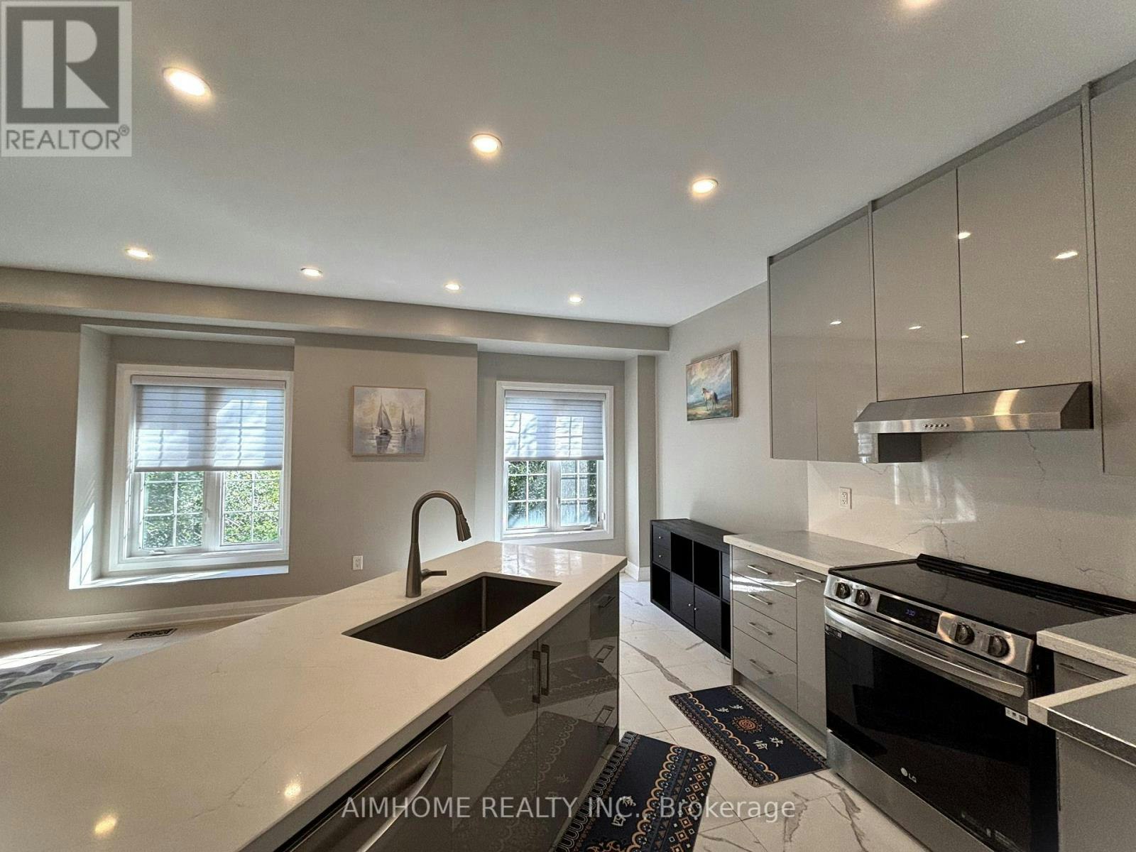 35-15 Old Colony Road, Richmond Hill, ON, L4E 4L5 - 8