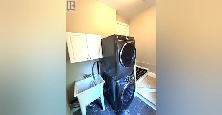 35-15 Old Colony Road, Richmond Hill, ON, L4E 4L5 - 22
